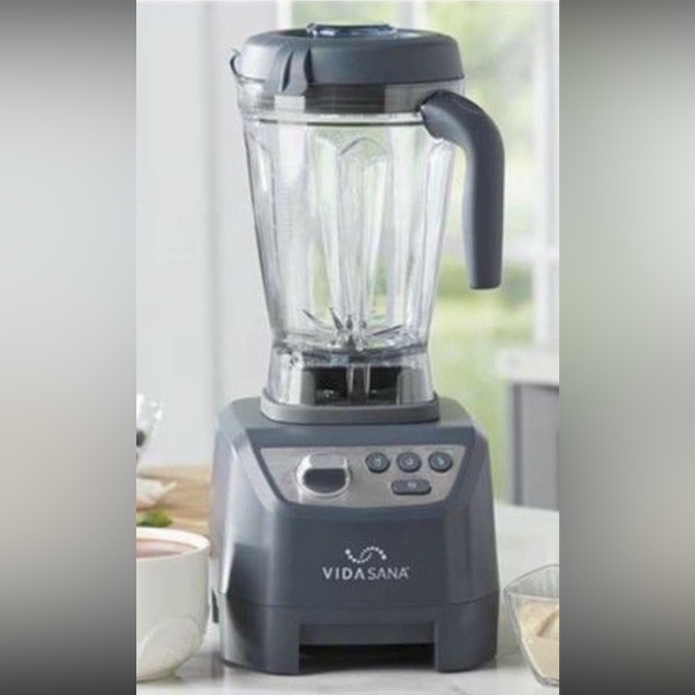 Available for immediate shipping Princess House blender